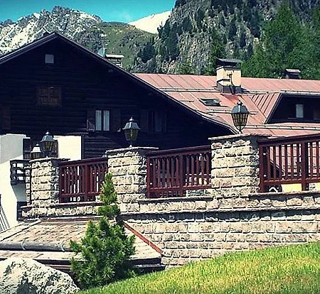 Monzoni - 4* Passo San Pellegrino